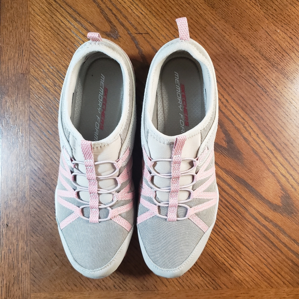 Skechers Womens Low Hiker Size 10